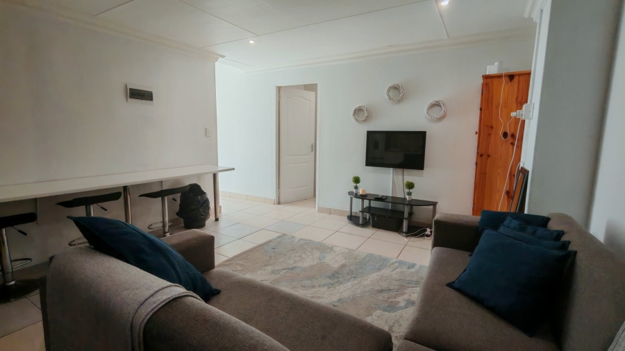 5 Bedroom Property for Sale in Twee Kuilen Western Cape